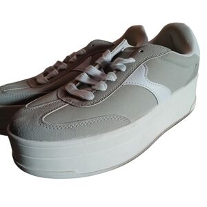 Women's Platform Sneakers - Gray & White Size 9 No Boundaries
